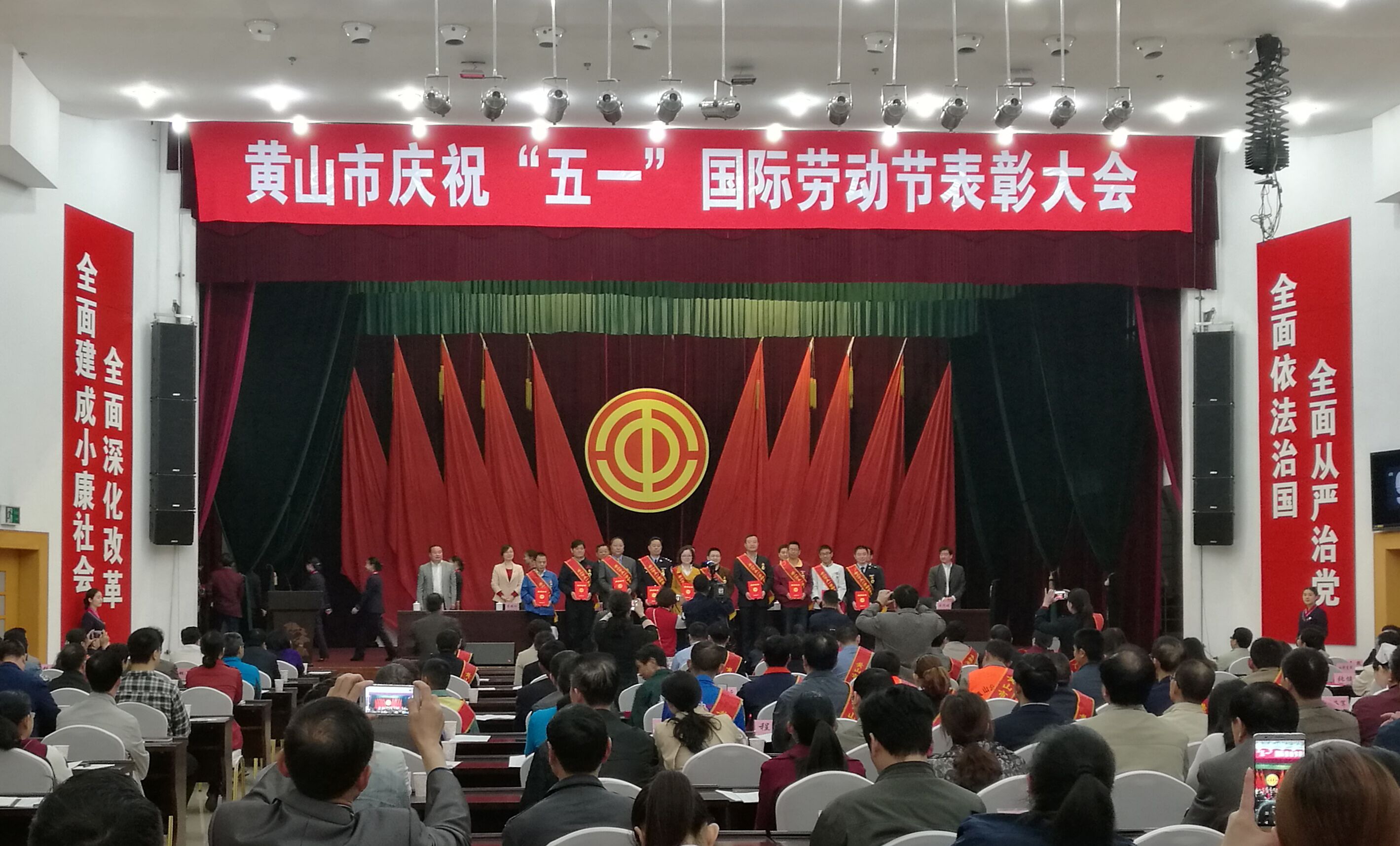 壹号娱乐 - NG大舞台,有梦你就来